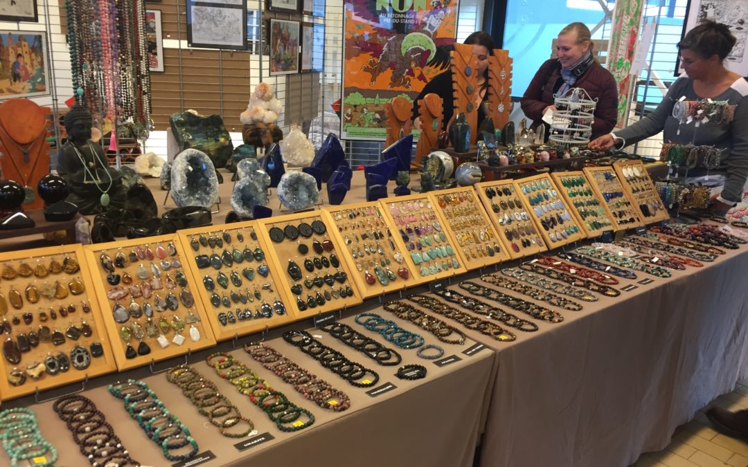 Présentation et vente des Bijoux de Maéra